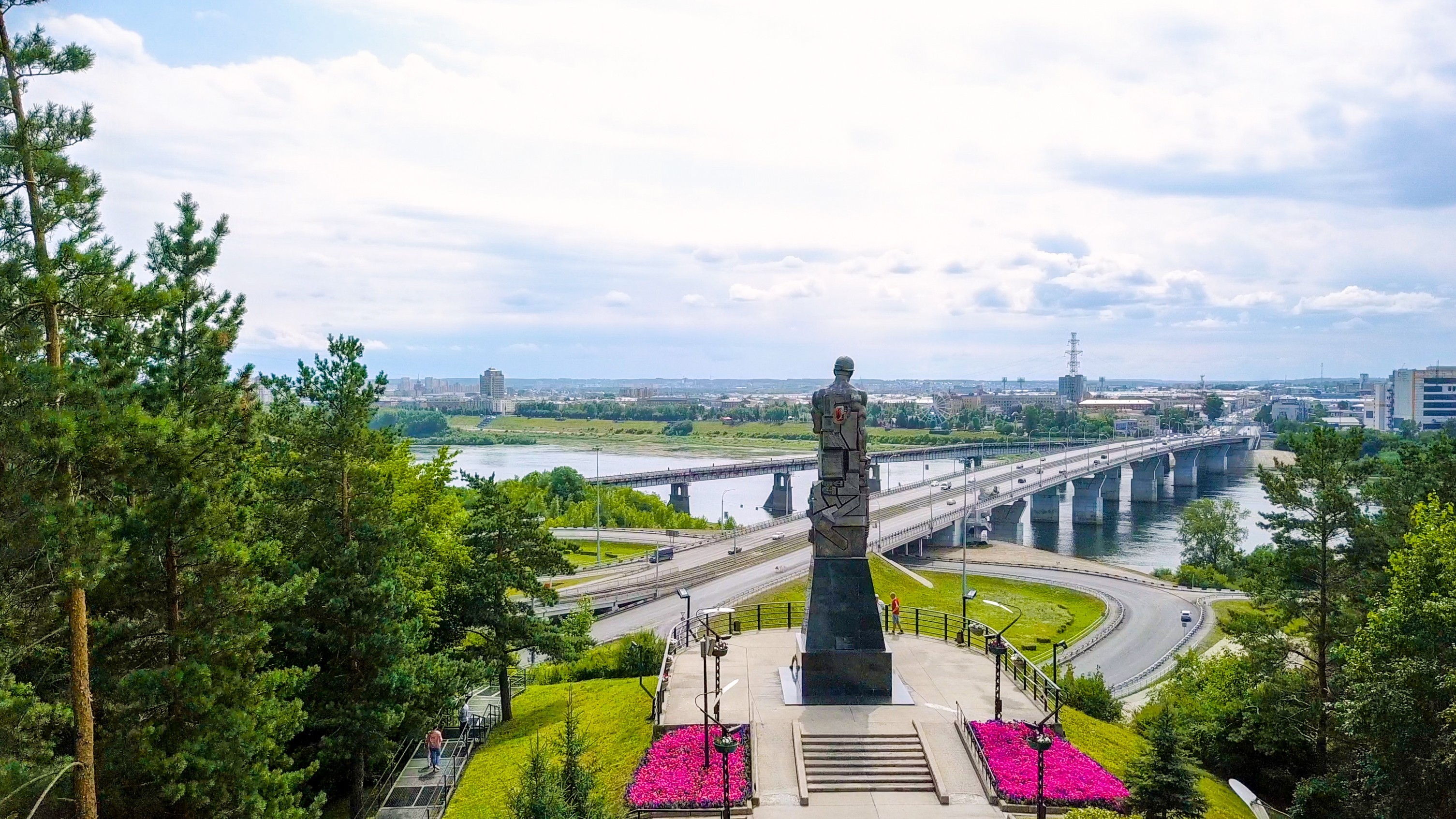 Киров кемеровская область кузбасс. Город Кемерово. Кемерово город миллионник. Новокузнецк. Новокузнецк вид сверху.